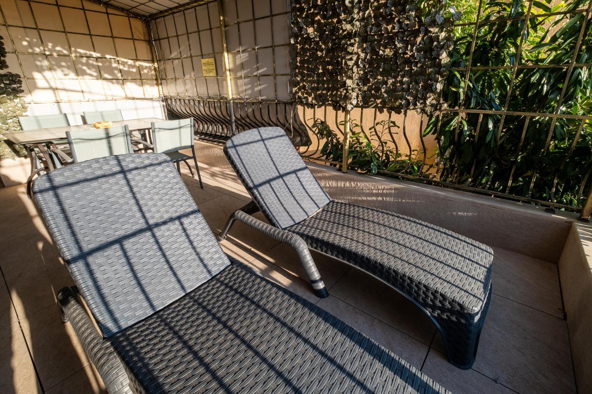 Roman Thermae 2Bdrm Sunny Apartment Varna Exterior photo