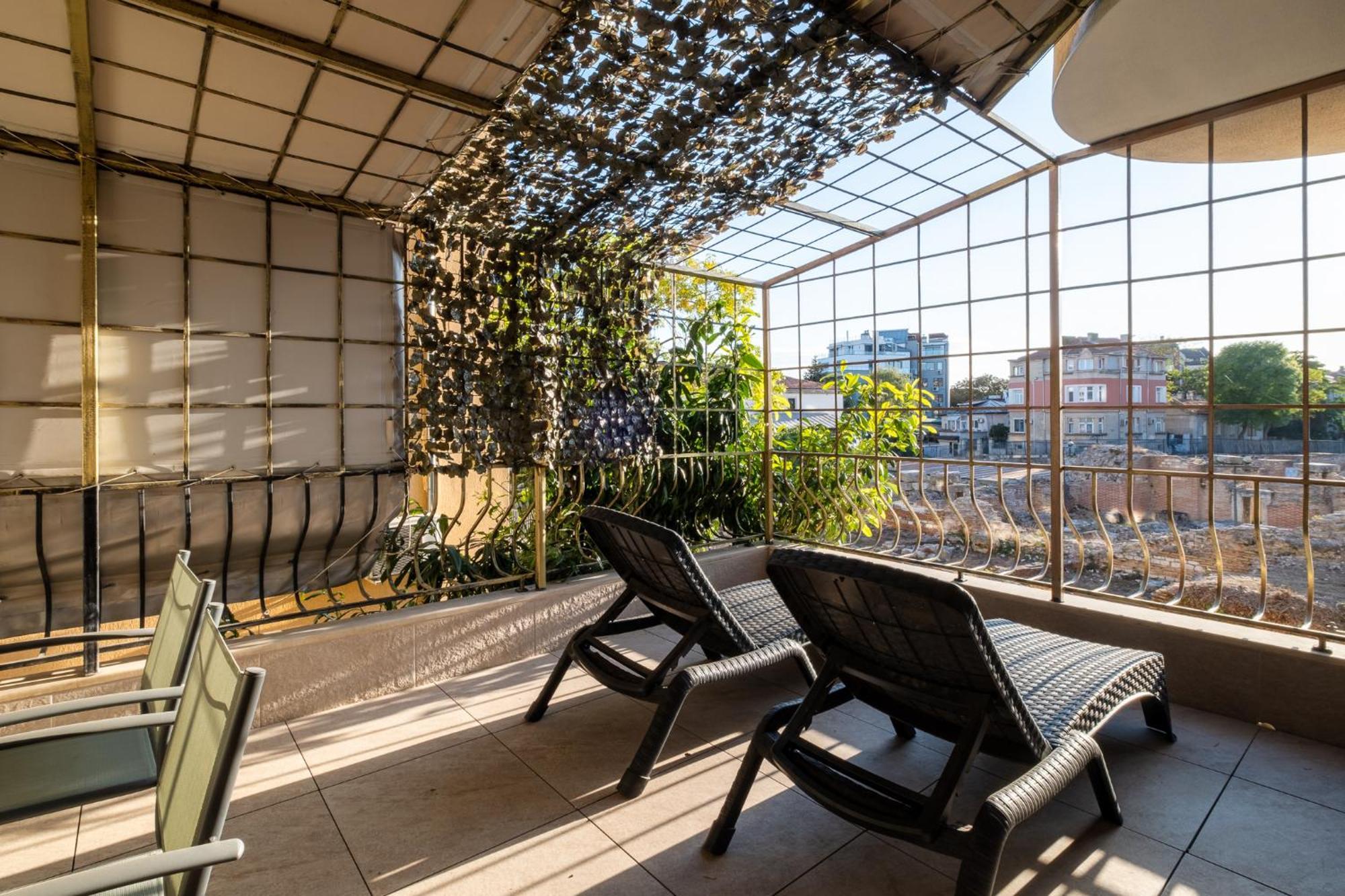 Roman Thermae 2Bdrm Sunny Apartment Varna Exterior photo